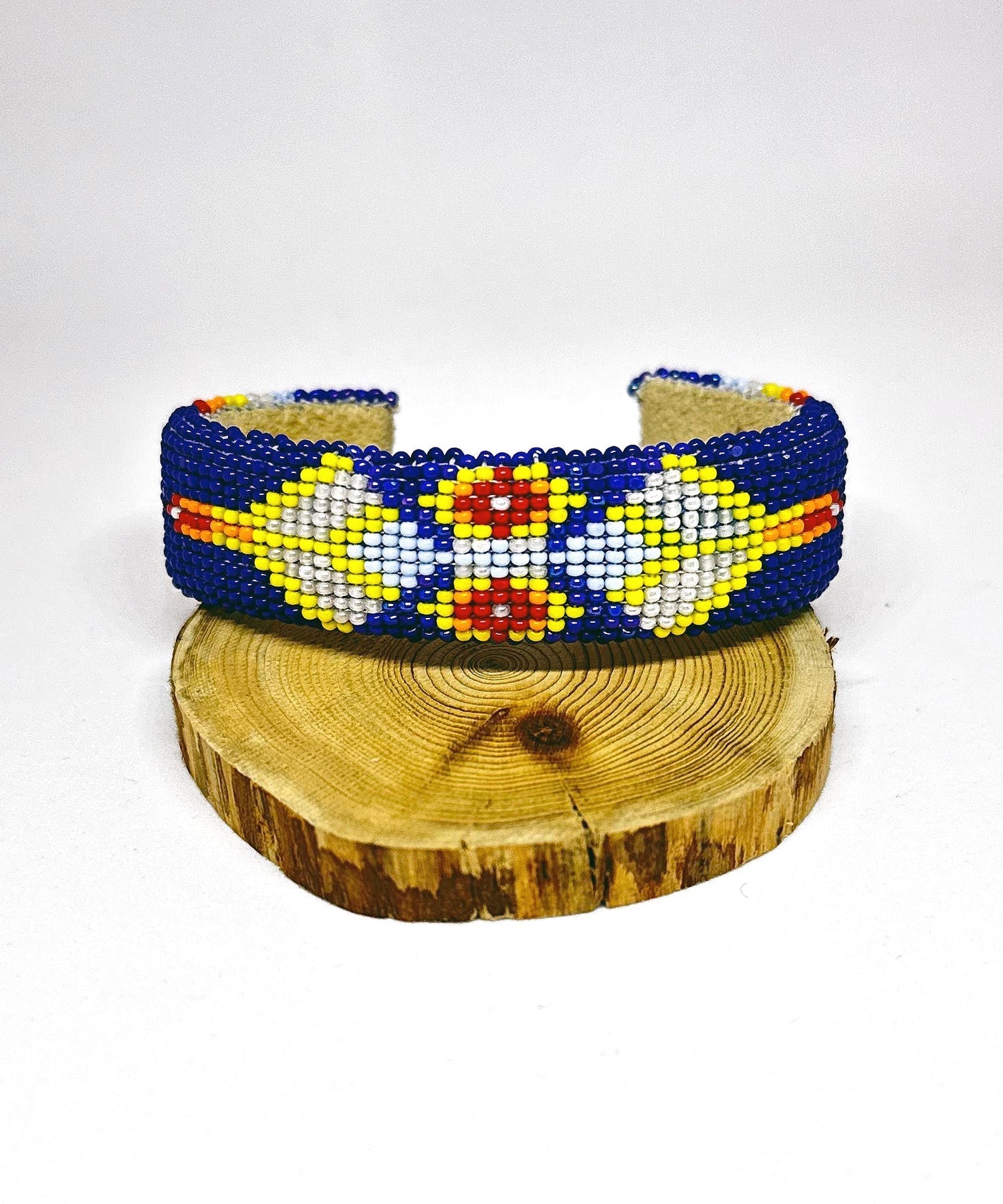 SM. Beaded Bracelet by Yonavea Hawkins (Caddo/Delaware Nations