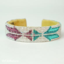 Load image into Gallery viewer, SM. Beaded Bracelet by Yonavea Hawkins (Caddo/Delaware Nations/Kickapoo Tribe of Oklahoma)
