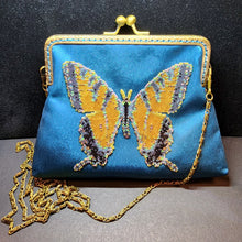 Load image into Gallery viewer, Beaded Clutch and Mirror Sets by Shelby Rowe (Chickasaw)
